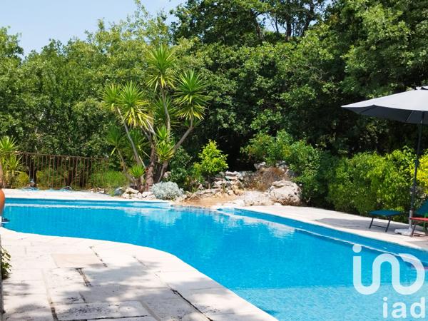 Maison à vendre 7 pièces 202 m² Saint-Cézaire-sur-Siagne