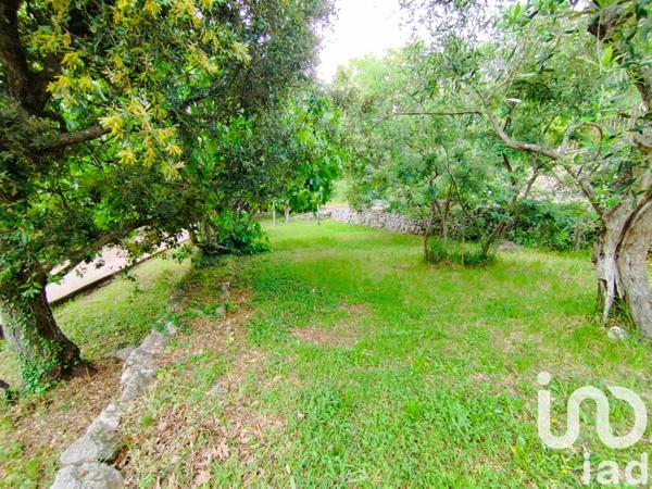 Maison à vendre 7 pièces 202 m² Saint-Cézaire-sur-Siagne