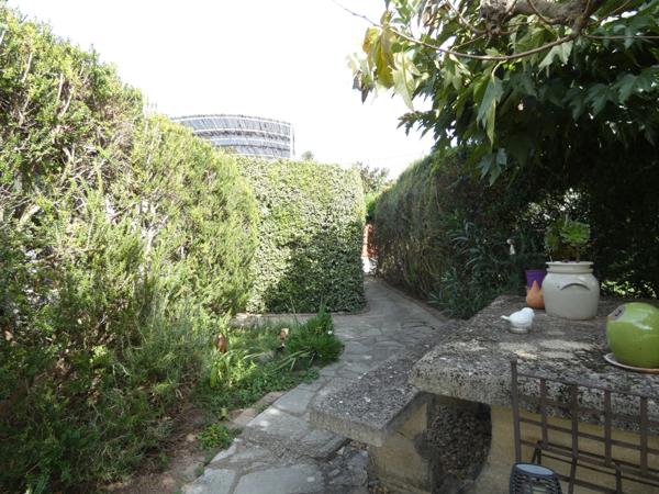 Maison Plain-pied de 100 m² à vendre BARBENTANE (13) terrain de 1600 m²