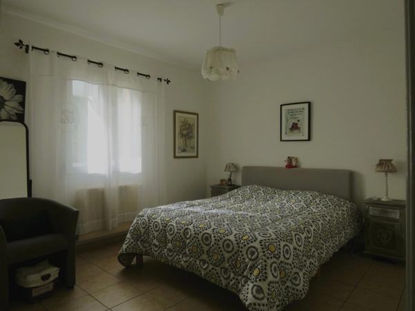 Maison Plain-pied de 100 m² à vendre BARBENTANE (13) terrain de 1600 m²