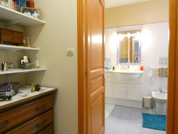 Maison Plain-pied de 100 m² à vendre BARBENTANE (13) terrain de 1600 m²