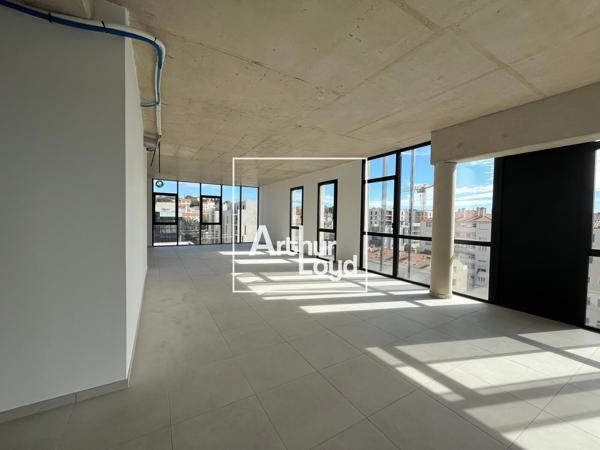 BUREAUX AMENAGES A LOUER OU A VENDRE