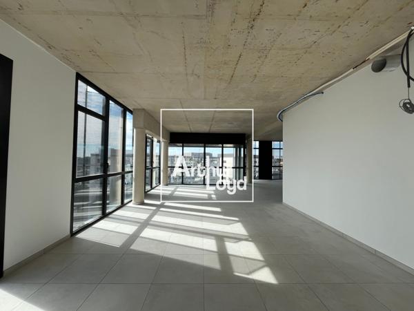 BUREAUX AMENAGES A LOUER OU A VENDRE