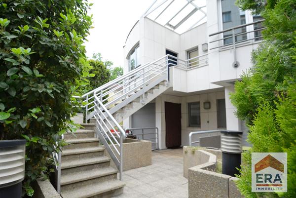 Charmant studio au dernier étage à Marcel Sembat