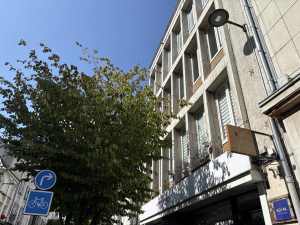 Locaux tertiaires rénovés - 190 m2 à louer en Hyper Centre proche Place du Martroi