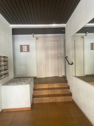 CAVALAIRE, Grand T2 48 m²+ Terrasse 10M2, 3e étage lumineux, ascenseur 240 000 Euros