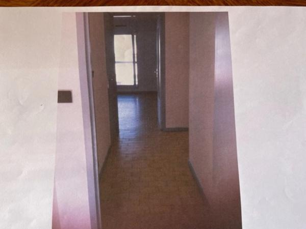 CAVALAIRE, Grand T2 48 m²+ Terrasse 10M2, 3e étage lumineux, ascenseur 240 000 Euros