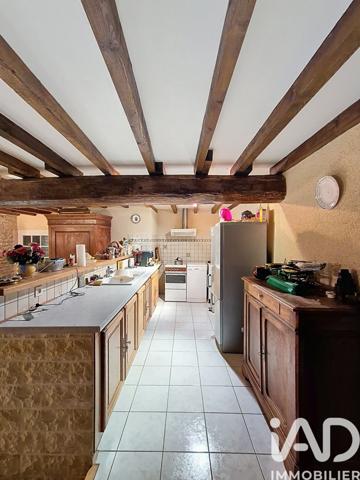 Maison à vendre 7 pièces 215 m² Courçon