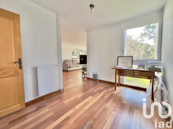 Appartement 5 pièces de 106 m² à Marseille (13010)