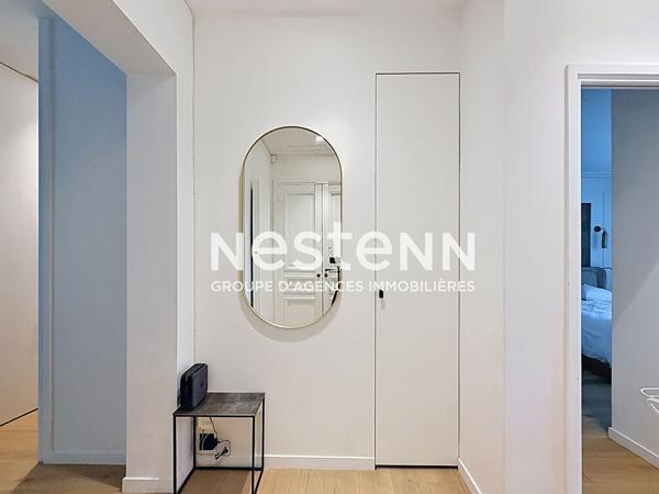 Appartement 3 pièces entièrement rénové aux Batignolles rue Nollet, immeuble de charme, ascenseur voté, prestations de qualité au coeur du quartier recherché