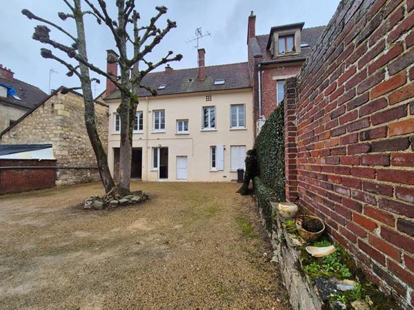 Ensemble Immobilier à vendre Centre Historique Crépy-en-Valois 60800