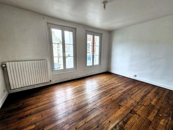 Ensemble Immobilier à vendre Centre Historique Crépy-en-Valois 60800