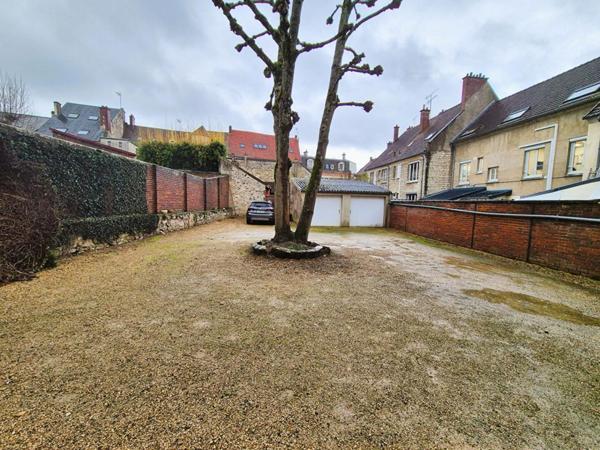 Ensemble Immobilier à vendre Centre Historique Crépy-en-Valois 60800