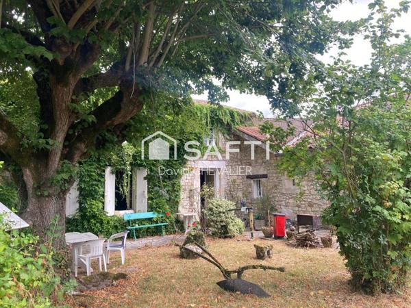 Belle maison charentaise à découvrir