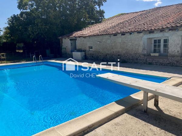 Belle maison charentaise à découvrir