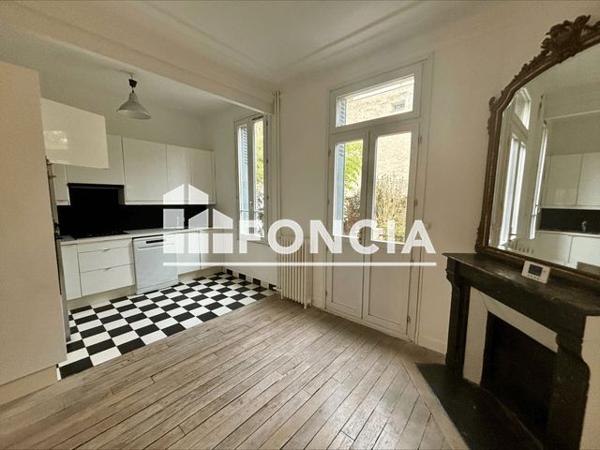 Location Maison 3 pièces 75.1 m² - 7 VILLA DUFRESNE Paris 75016