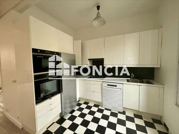 Location Maison 3 pièces 75.1 m² - 7 VILLA DUFRESNE Paris 75016