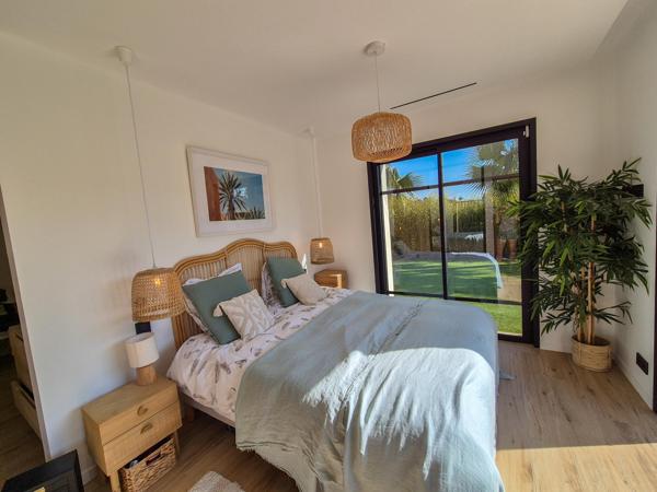 maison à vendre  7 pièces - 220 m2 LA CROIX VALMER - 83