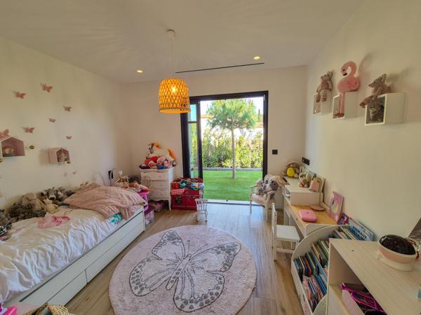 maison à vendre  7 pièces - 220 m2 LA CROIX VALMER - 83