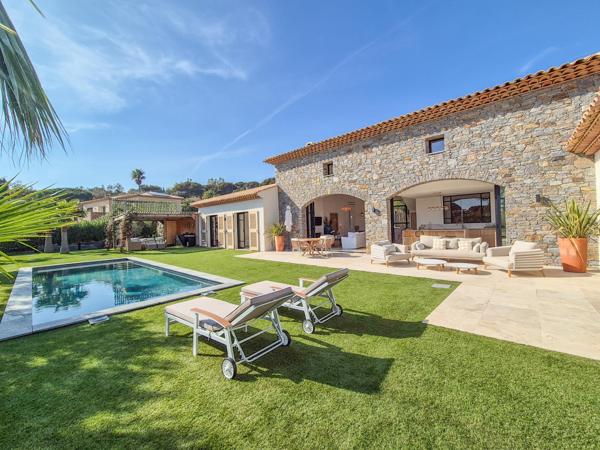 maison à vendre  7 pièces - 220 m2 LA CROIX VALMER - 83