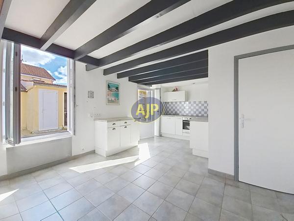 Maison à louer La Bernerie En Retz : 2 pièces, 24m² avec 1 chambre(s) à 600€ - AJP Immobilier Pornic
