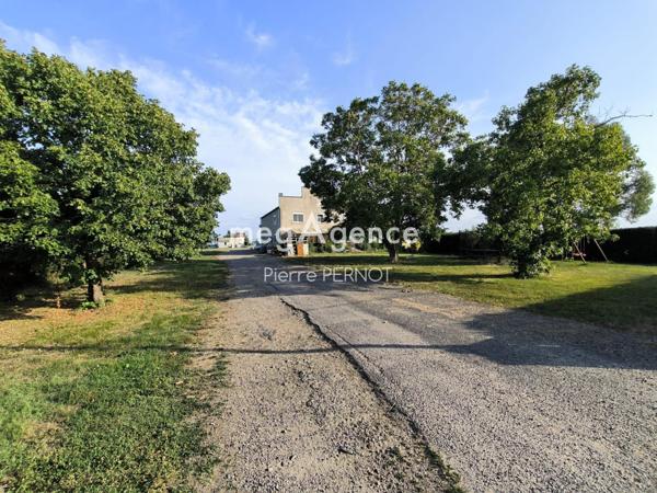 Maison à MONBEQUI, 82170 - 5 pièces 150m²