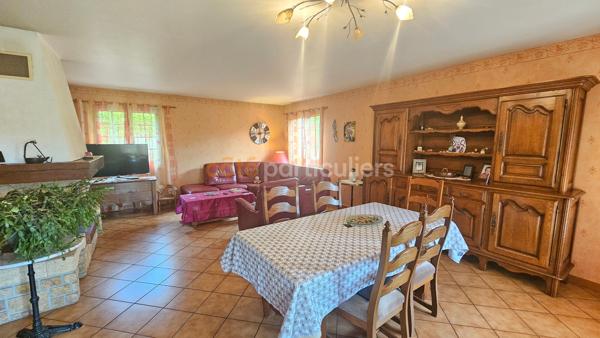 Vente
                Maison121 m² - 4 Pièces -
                    PARON (89100)