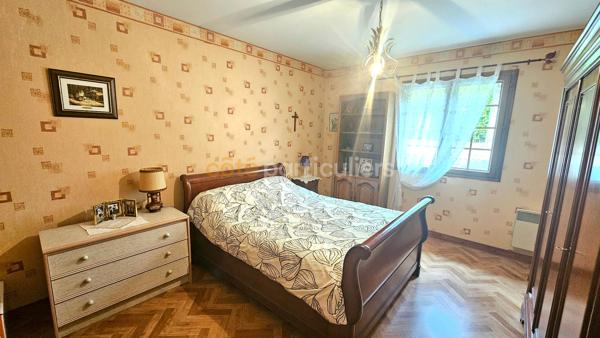Vente
                Maison121 m² - 4 Pièces -
                    PARON (89100)