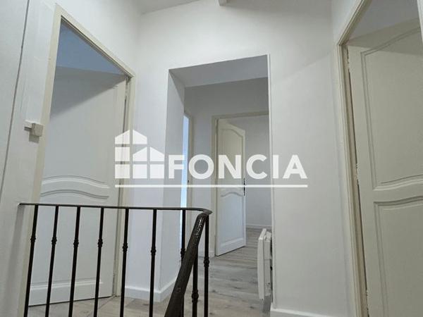 Location Maison 5 pièces 93.6 m² - 39 IMPASSE DU FOSSE MEYROL Eyguieres 13430