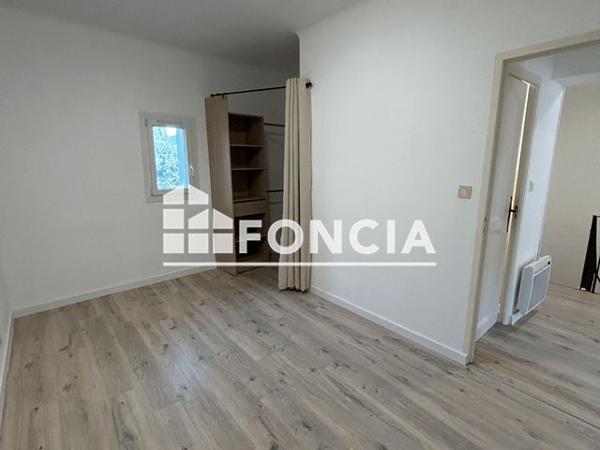 Location Maison 5 pièces 93.6 m² - 39 IMPASSE DU FOSSE MEYROL Eyguieres 13430