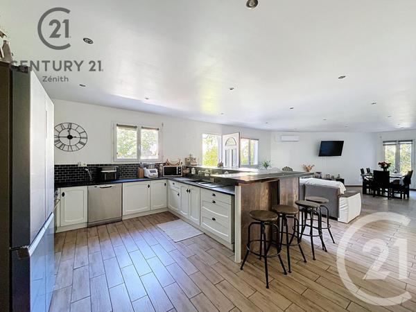 Maison à vendre  4 pièces - 121,48 m2 ST LAURENT DE LA SALANQUE - 66