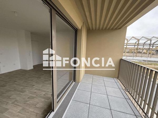 Location Appartement 2 pièces 39.34 m² - 2 RUE CHARLES AZNAVOUR Mantes La Ville 78711