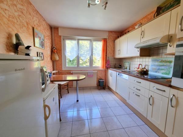 Appartement 76 m² avec balcon et parking couvert