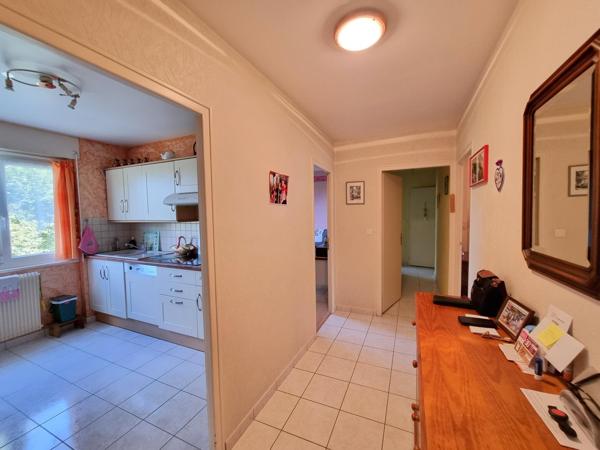 Appartement 76 m² avec balcon et parking couvert