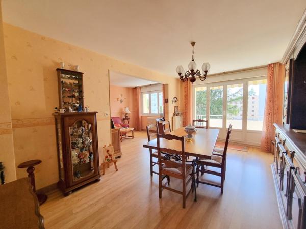 Appartement 76 m² avec balcon et parking couvert