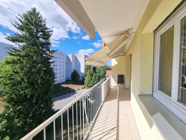 Appartement 76 m² avec balcon et parking couvert