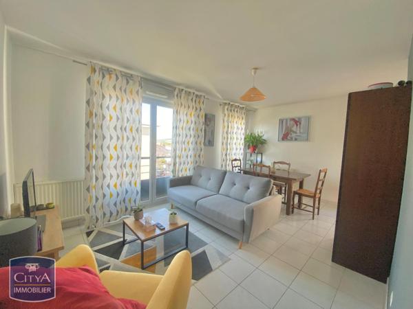 Appartement à louer 3 pièces 61m²