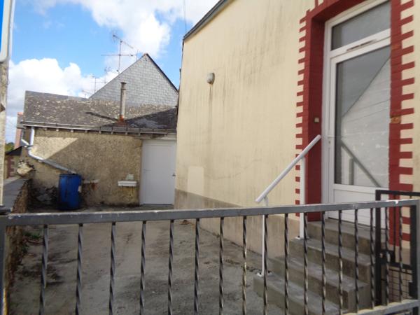 Maison à vendre 6 pièces RENAZE (53)