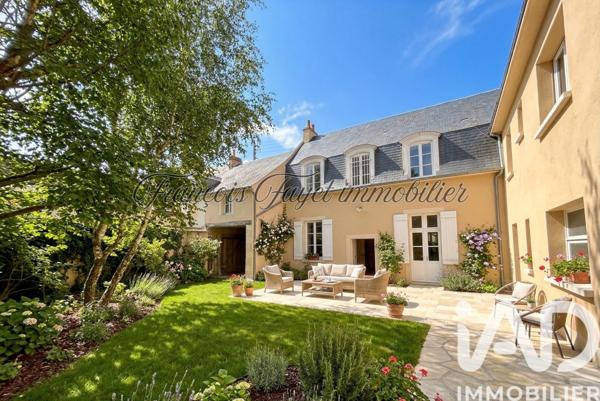 Maison à vendre 9 pièces 243,92 m² Saint-Jean-de-Braye