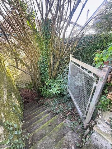 Cave troglodyte 35 m² idéale cave à vin – Joué-lès-Tours