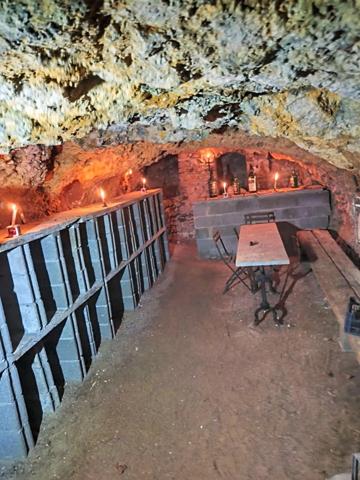 Cave troglodyte 35 m² idéale cave à vin – Joué-lès-Tours