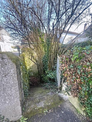 Cave troglodyte 35 m² idéale cave à vin – Joué-lès-Tours