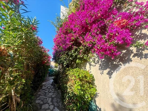 Appartement T3 à vendre  3 pièces - 40,92 m2 BANDOL - 83