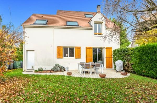 Maison 7 pièces à Verrières-le-Buisson en EXCELLENT ETAT, Quartier recherché, 4 CHAMBRES, GARAGE, JARDIN.