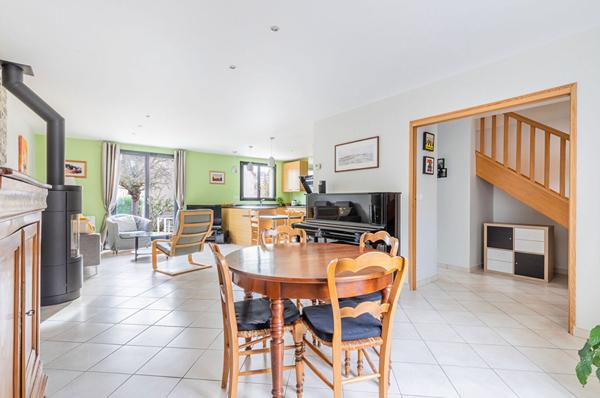 Maison 7 pièces à Verrières-le-Buisson en EXCELLENT ETAT, Quartier recherché, 4 CHAMBRES, GARAGE, JARDIN.