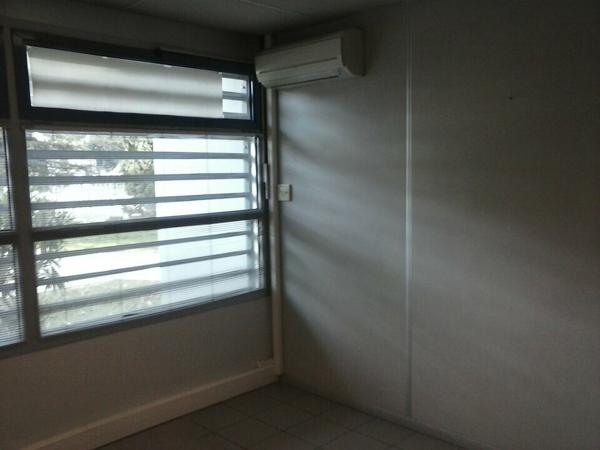 Bureaux à louer à Avignon avec parking et services sur axe principal