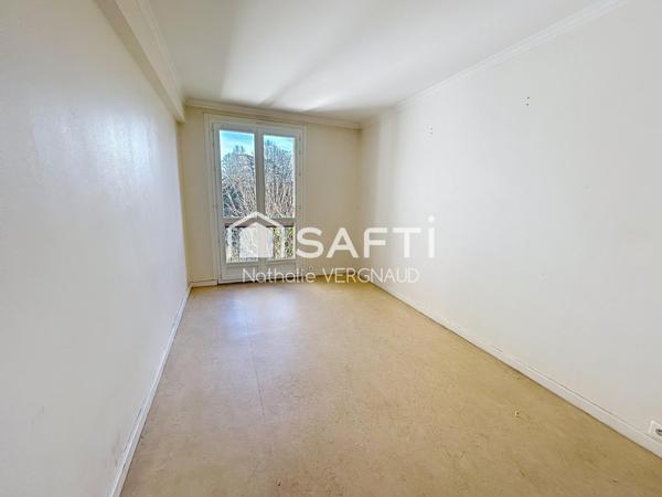 APPARTEMENT 3P PROCHE GARE RER B & COMMERCES