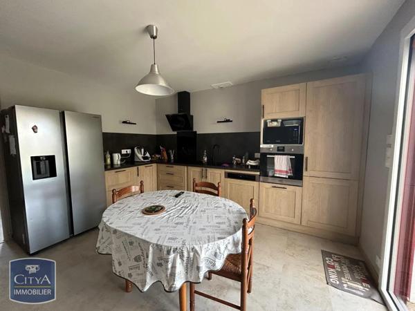 Maison à louer 6 pièces 163m² Ingrandes (86220)
