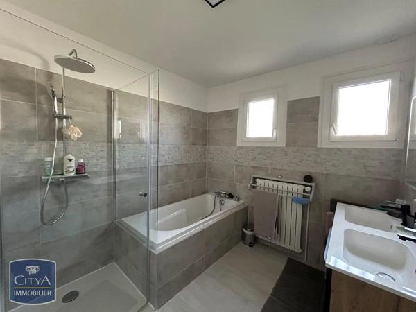 Maison à louer 6 pièces 163m² Ingrandes (86220)
