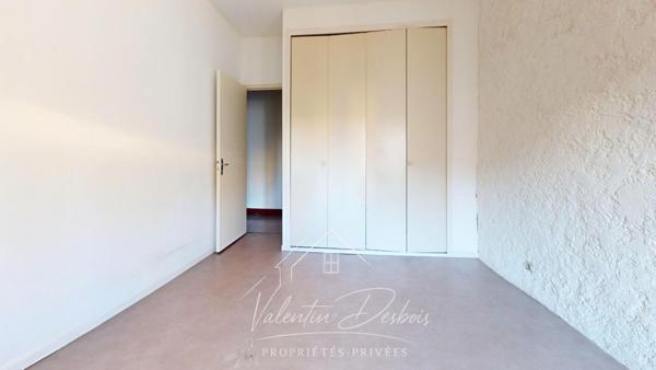 - RIEUX MINERVOIS - IMMEUBLE - 2 LOTS